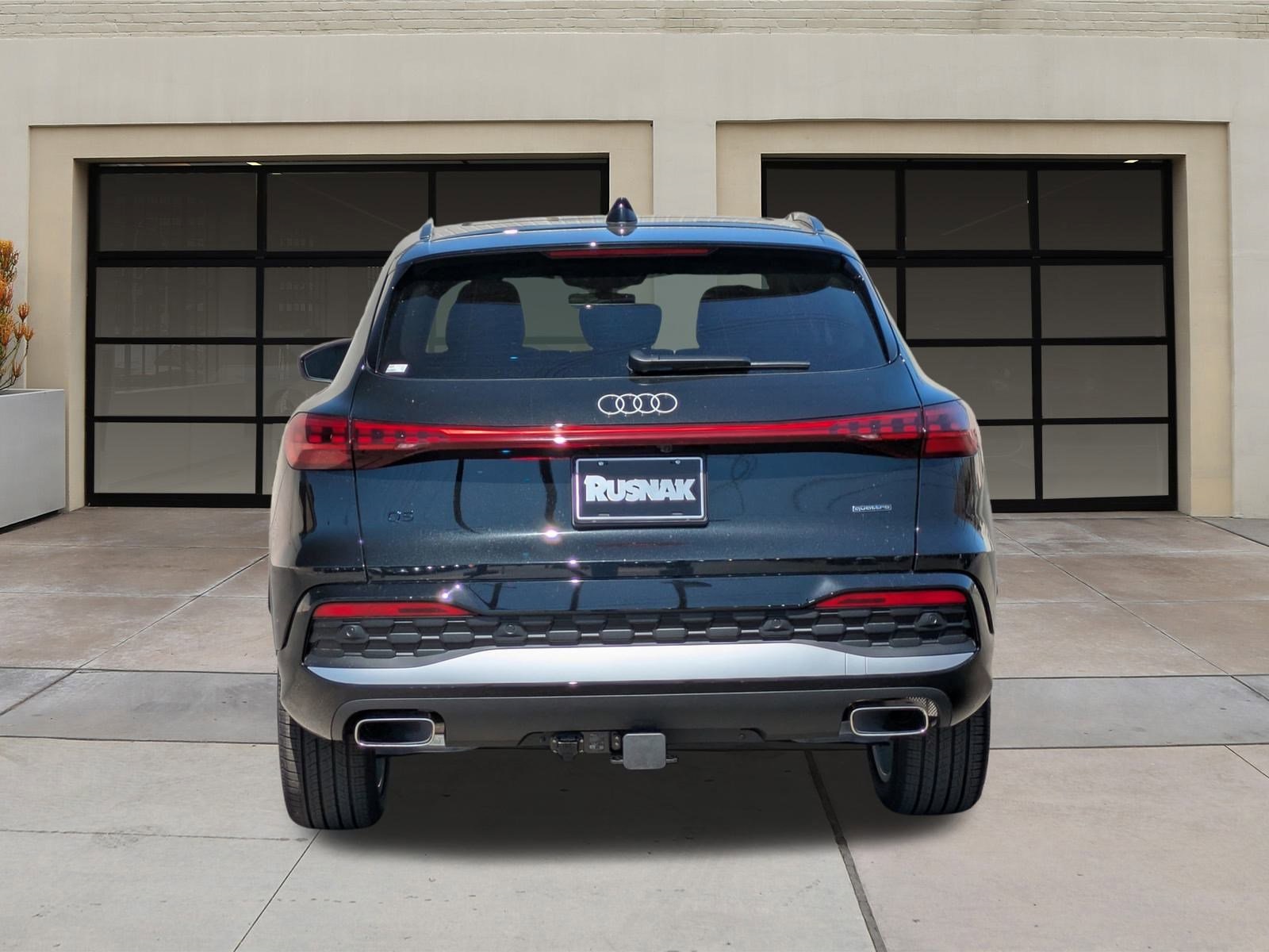 2025 Audi Q5 2.0T Premium Plus photo 3