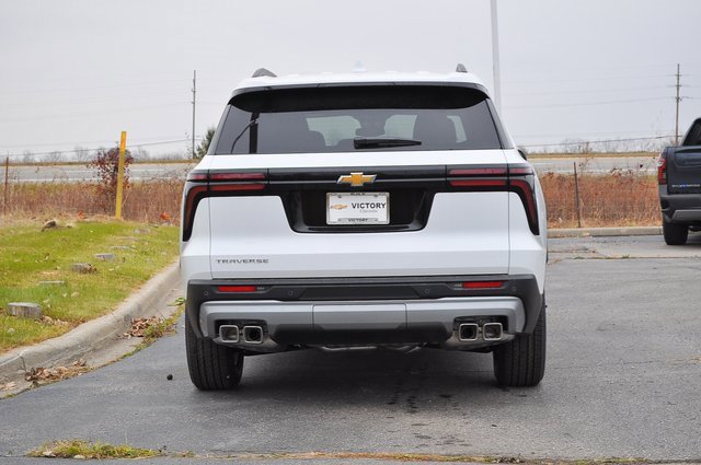 2026 Chevrolet Traverse photo 4