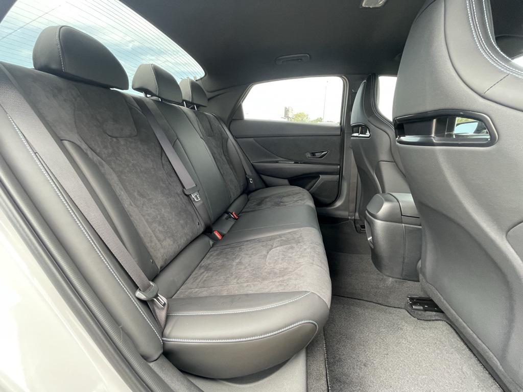 2025 Hyundai Elantra N Base photo 11
