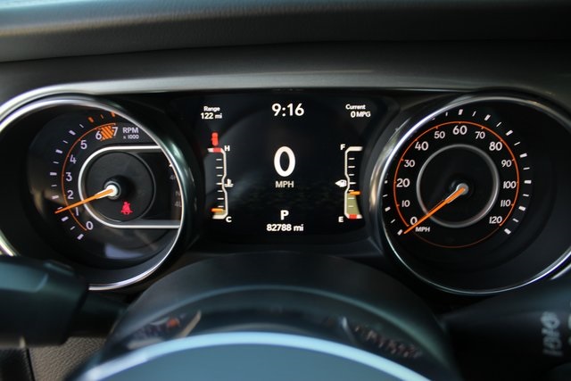 2020 Jeep Wrangler Unlimited Sahara photo 20