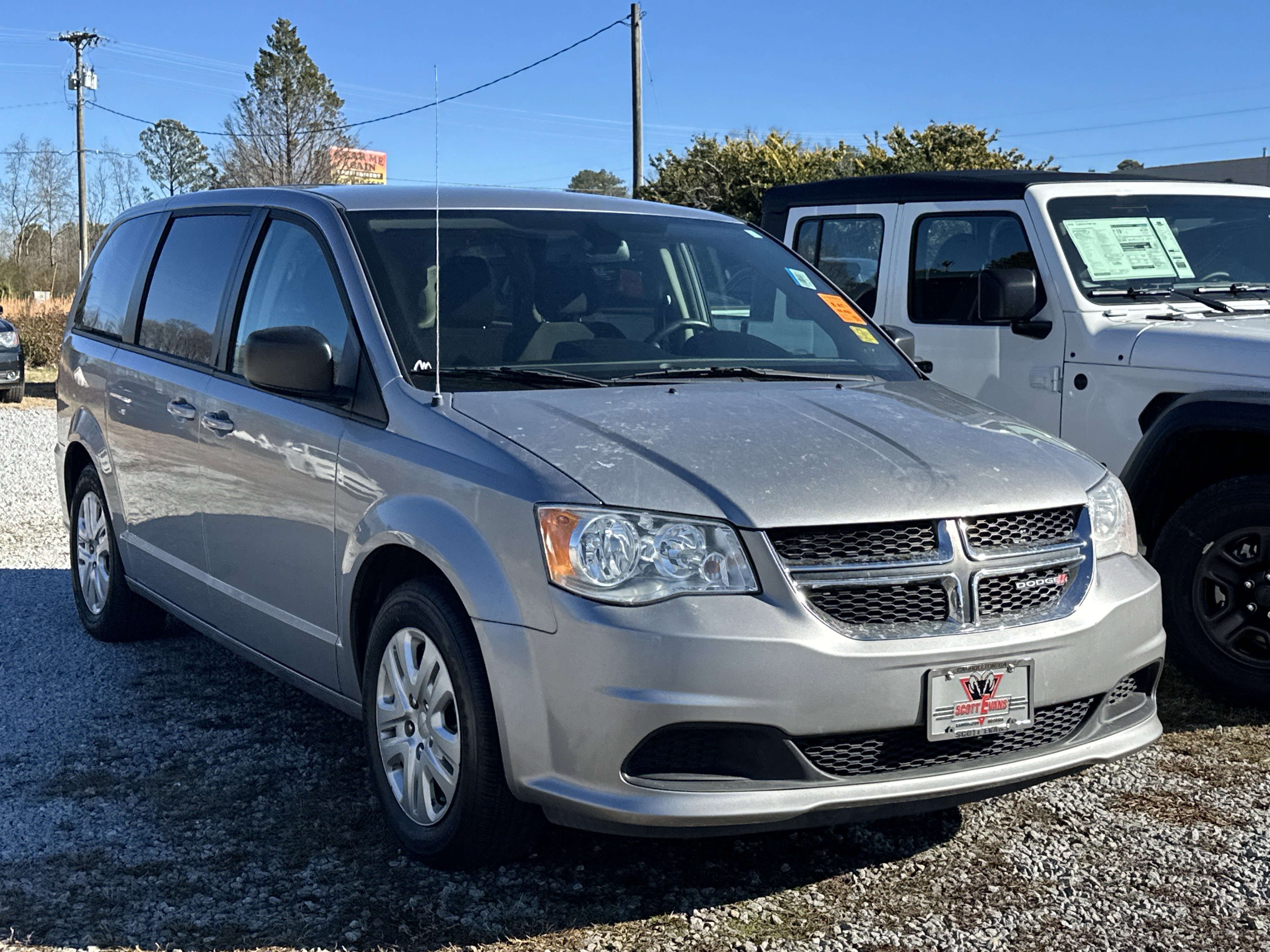 2018 Dodge Grand Caravan SE's photo