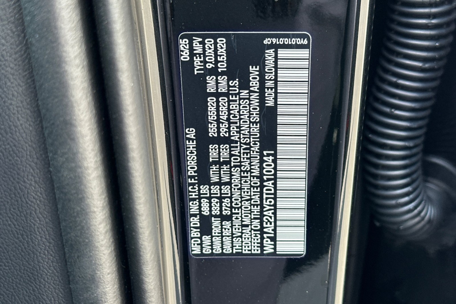 2026 Porsche Cayenne E-Hybrid photo 24