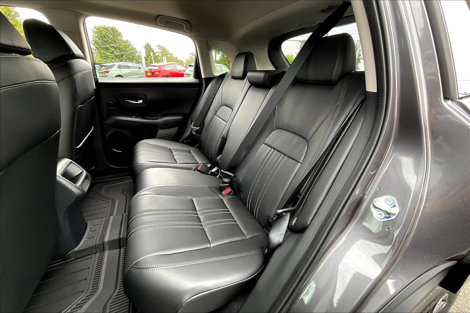 2026 Honda HR-V EX-L photo 7