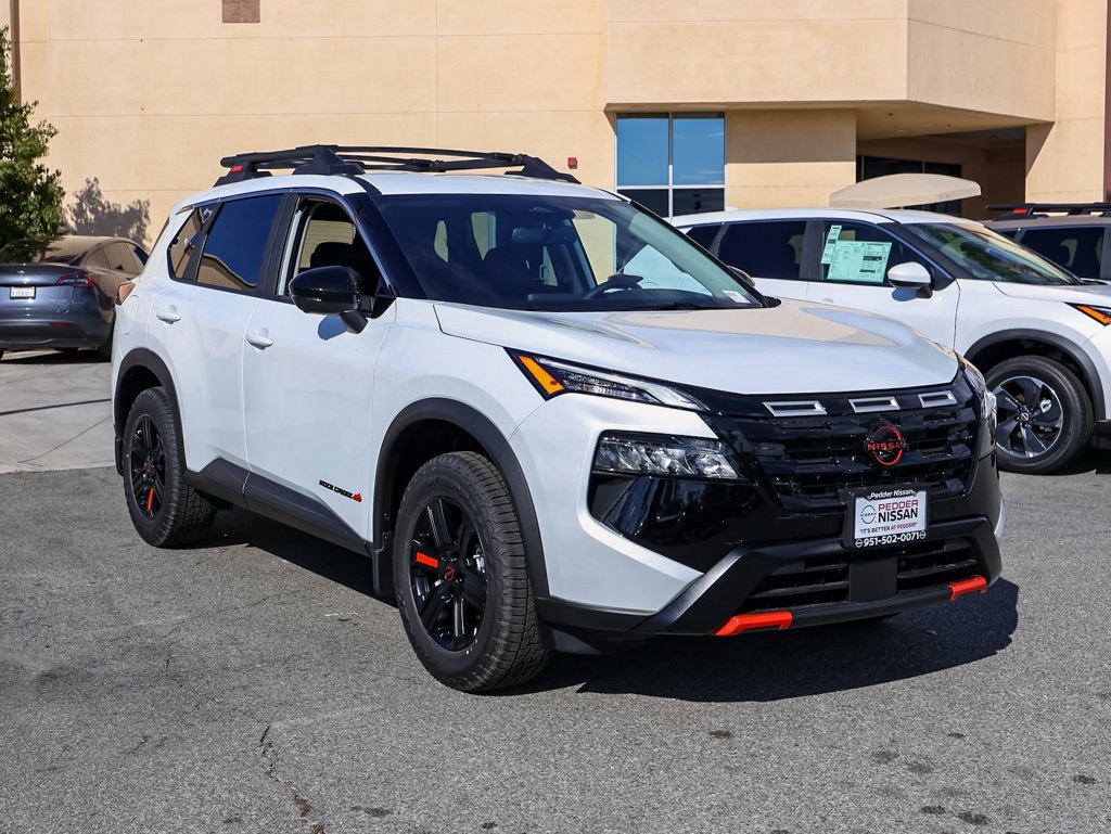 2026 Nissan Rogue SV photo 2