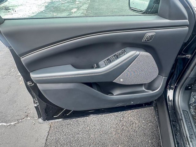 2025 FORD MUSTANG MACH-E - Image 58