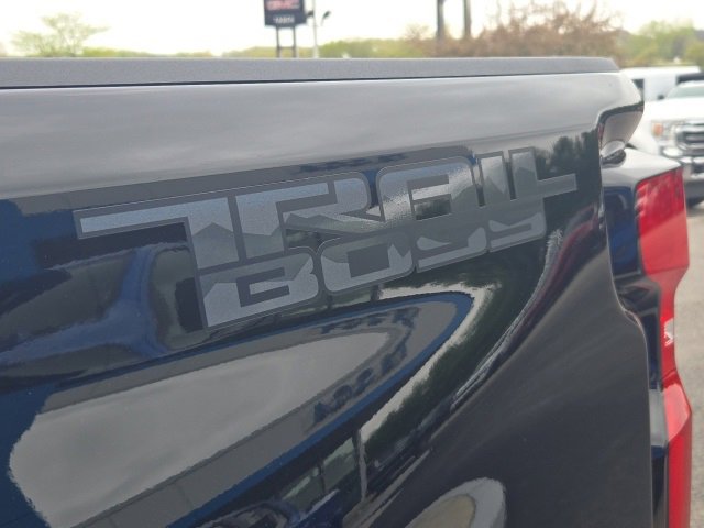 2025 Chevrolet Silverado 2500HD LT photo 32