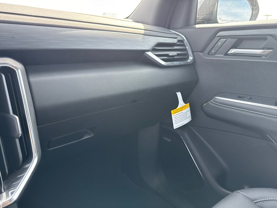 2025 GMC ACADIA - Image 27