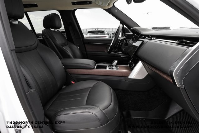 2023 Land Rover Range Rover SE photo 32