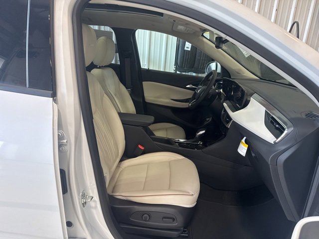 2026 Buick Encore GX Avenir photo 28