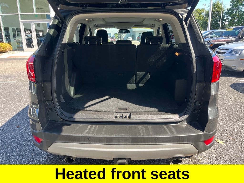 2019 Ford Escape Titanium photo 28
