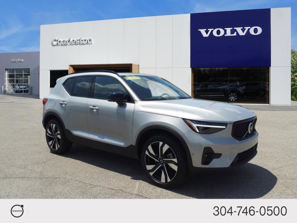 2025 Volvo XC40 Plus