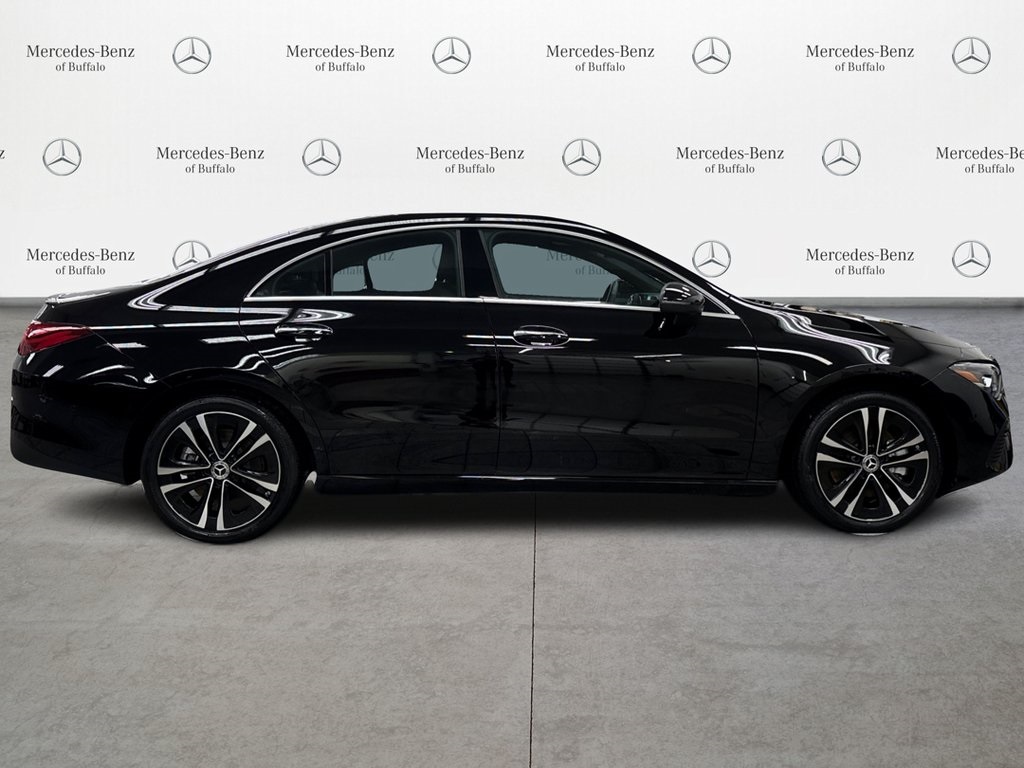 2025 Mercedes Benz CLA 250 4MATIC photo 4