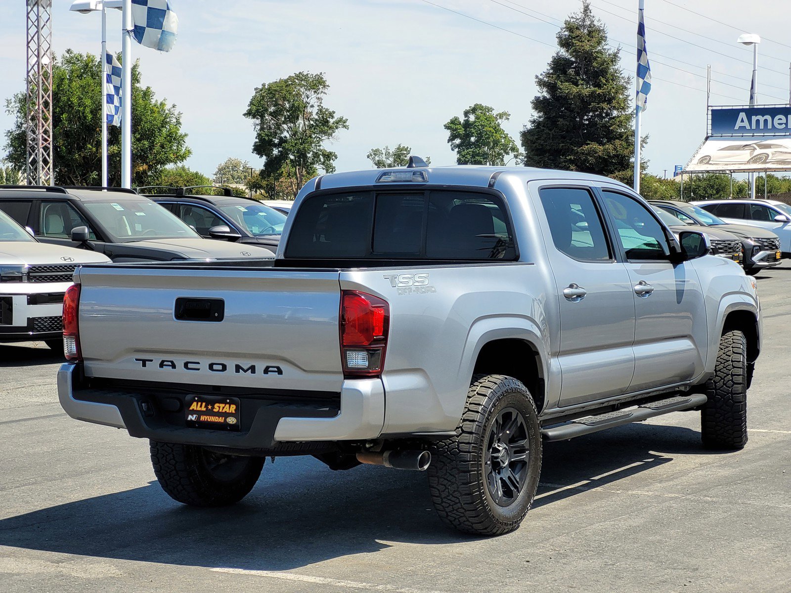 2020 Toyota Tacoma SR5 Double Cab photo 4