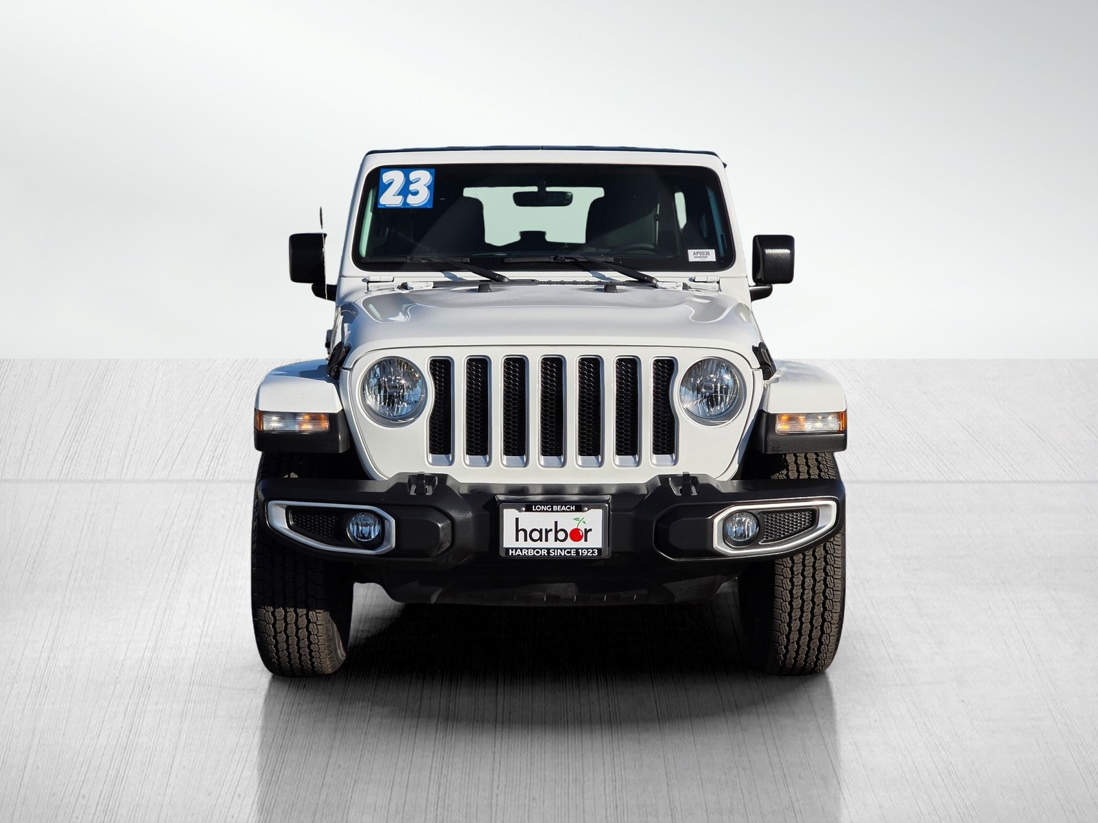 2023 Jeep Wrangler Sahara photo 2