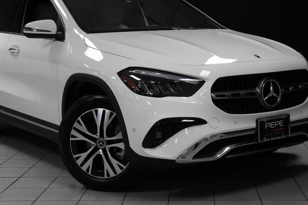 2025 Mercedes Benz GLA 250 4MATIC photo 2