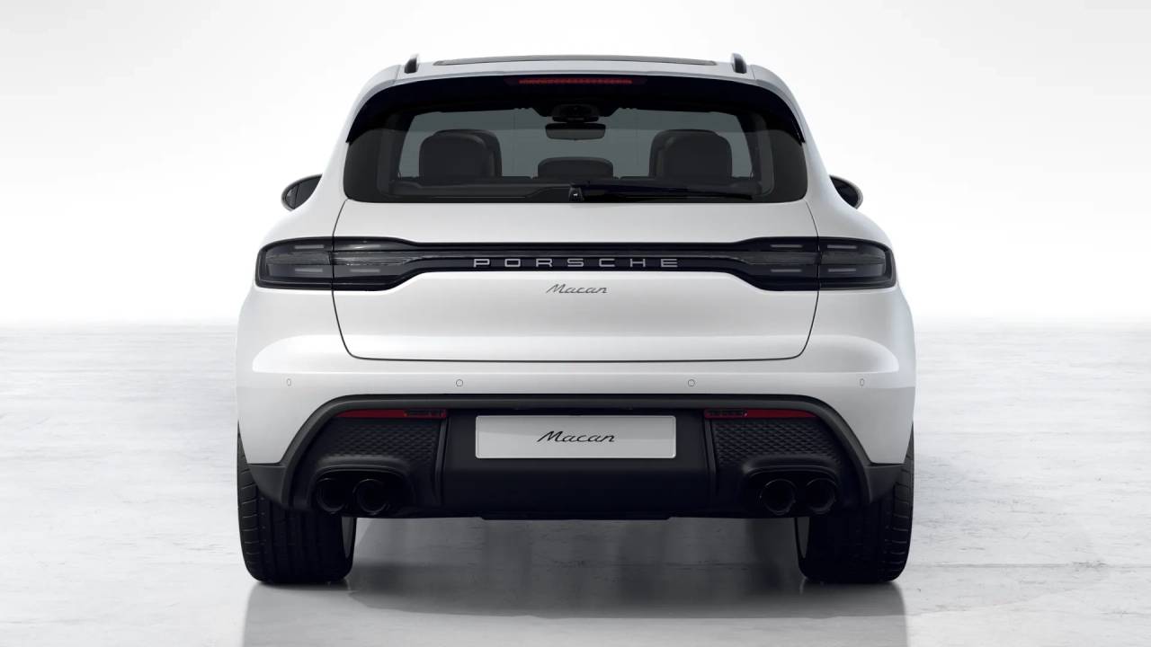 2026 Porsche Macan T photo 8