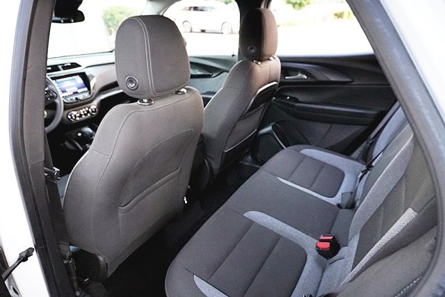 Used 2022 White Chevrolet LT image 16