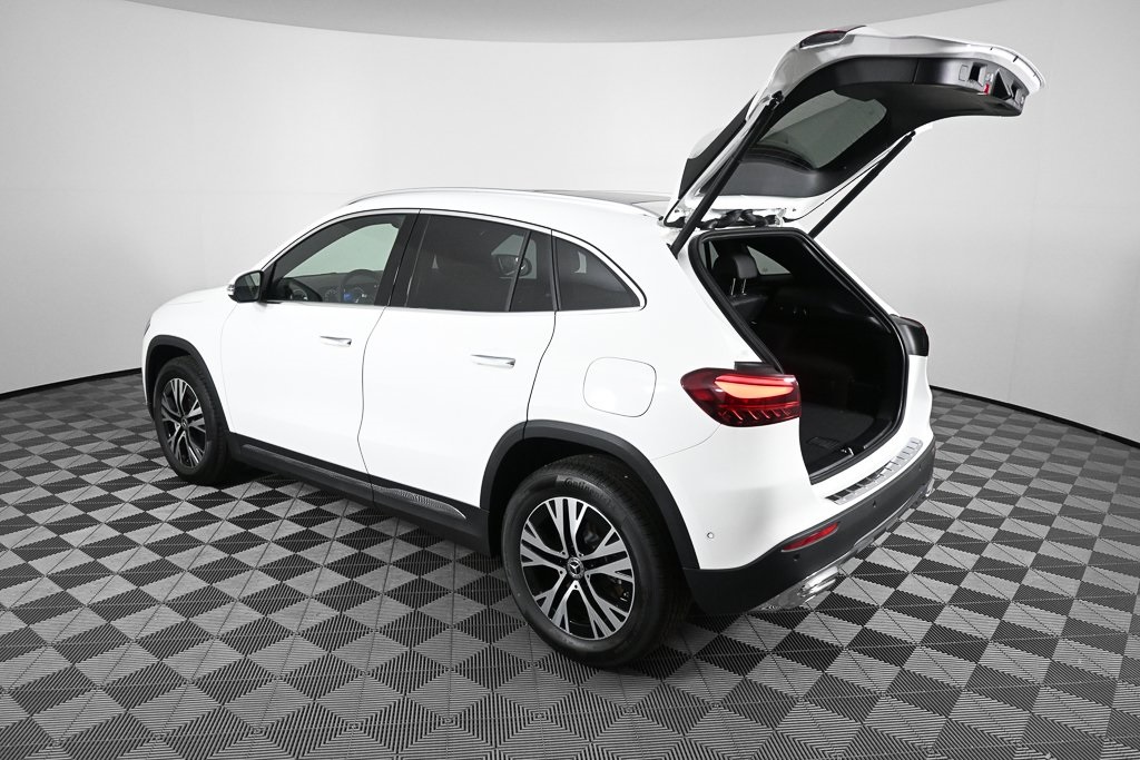 2026 Mercedes Benz GLA 250 photo 26