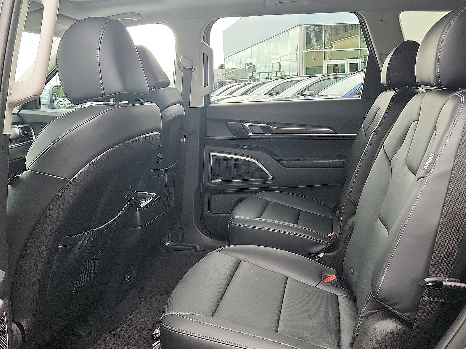 2025 Kia Telluride S photo 4