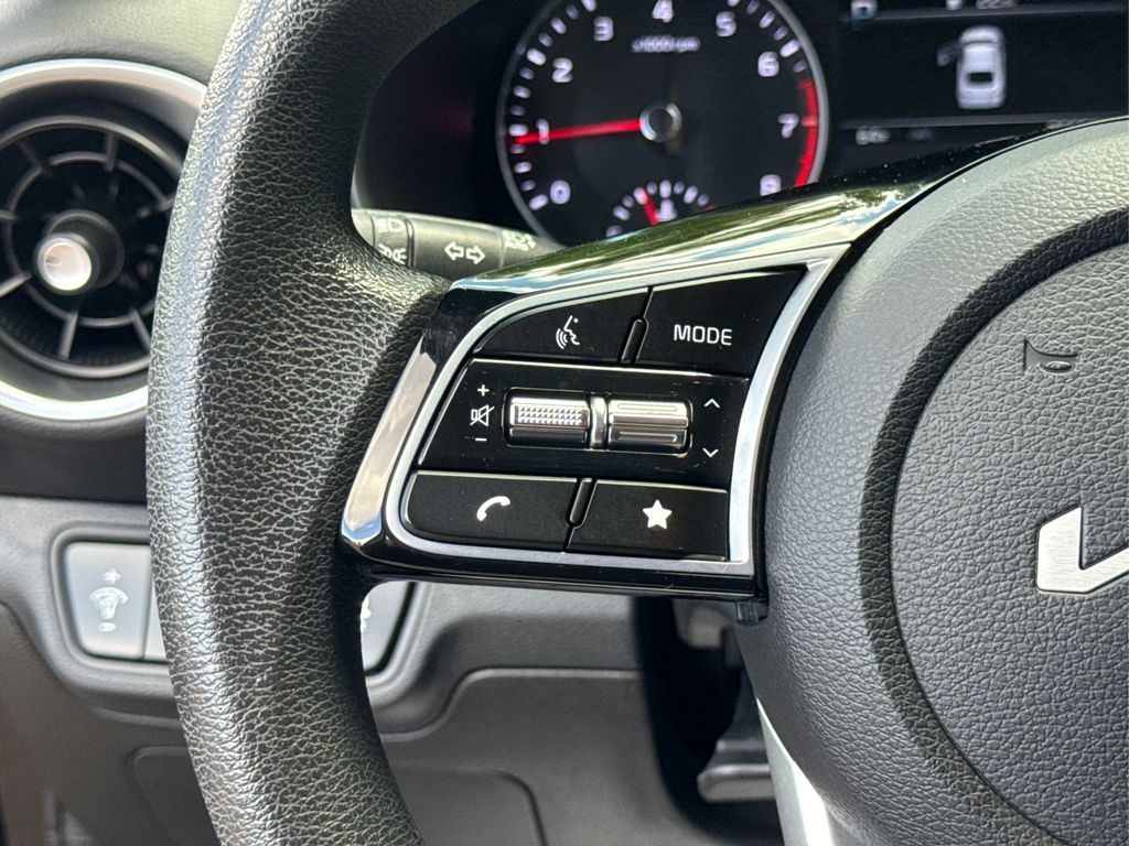 2023 Kia Forte LXS photo 24