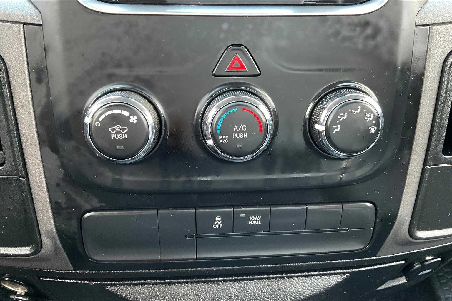2018 Ram 2500 Tradesman photo 25