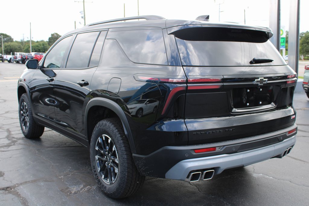 2026 Chevrolet Traverse Z71 photo 2