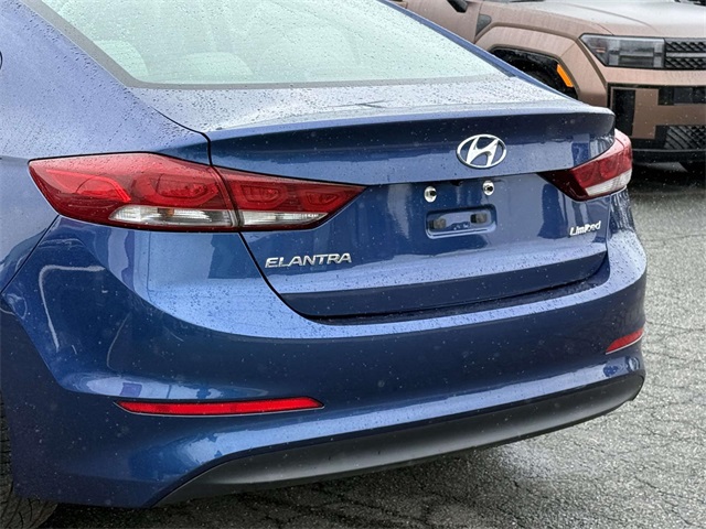 2017 Hyundai Elantra Limited photo 10