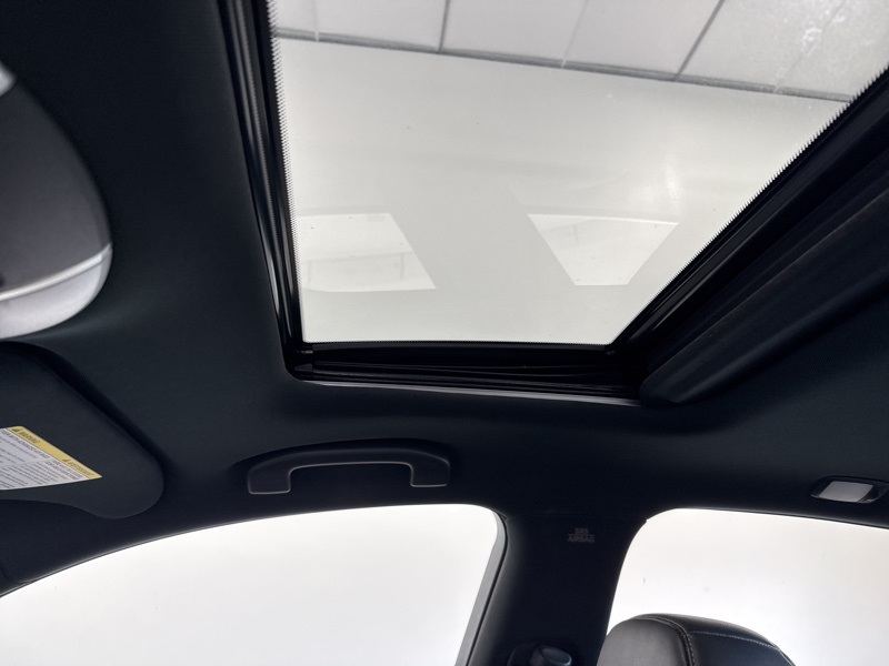 2018 Infiniti Q70 3.7 Luxe photo 32