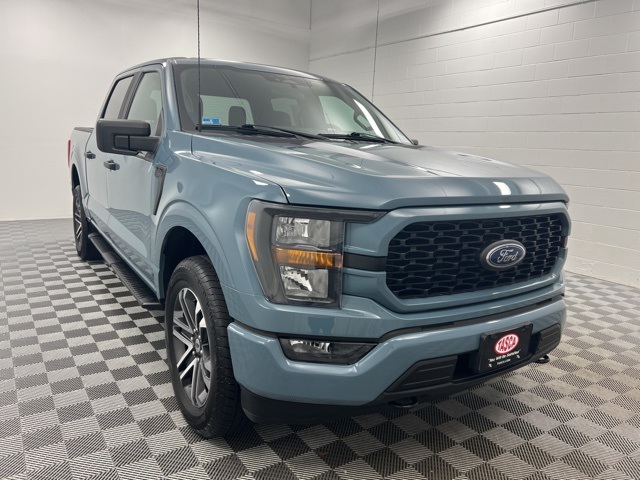 2023 Ford F-150 XL's photo