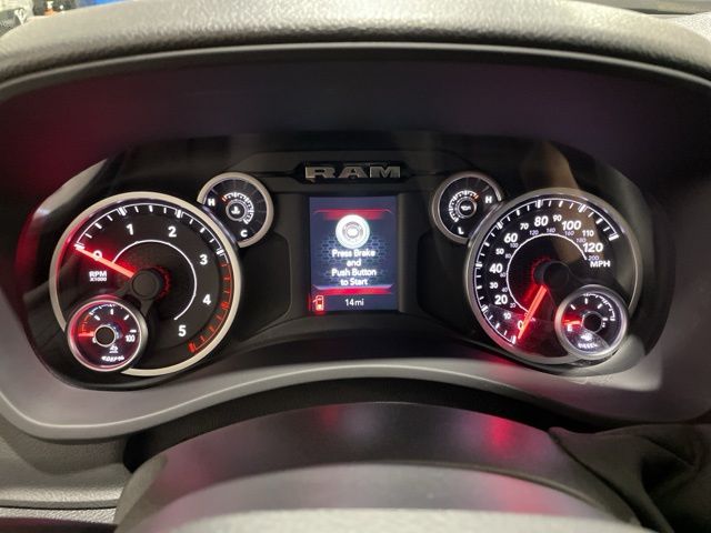 2025 Ram 2500 Tradesman photo 3