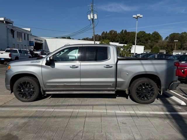 2024 Chevrolet Silverado 1500 High Country photo 2
