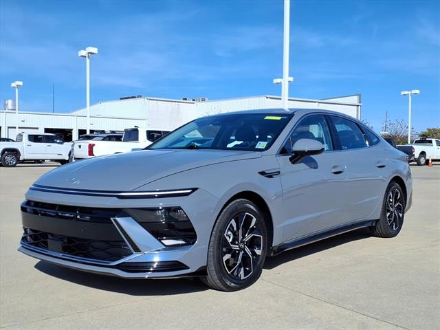 2024 Hyundai Sonata SEL's photo