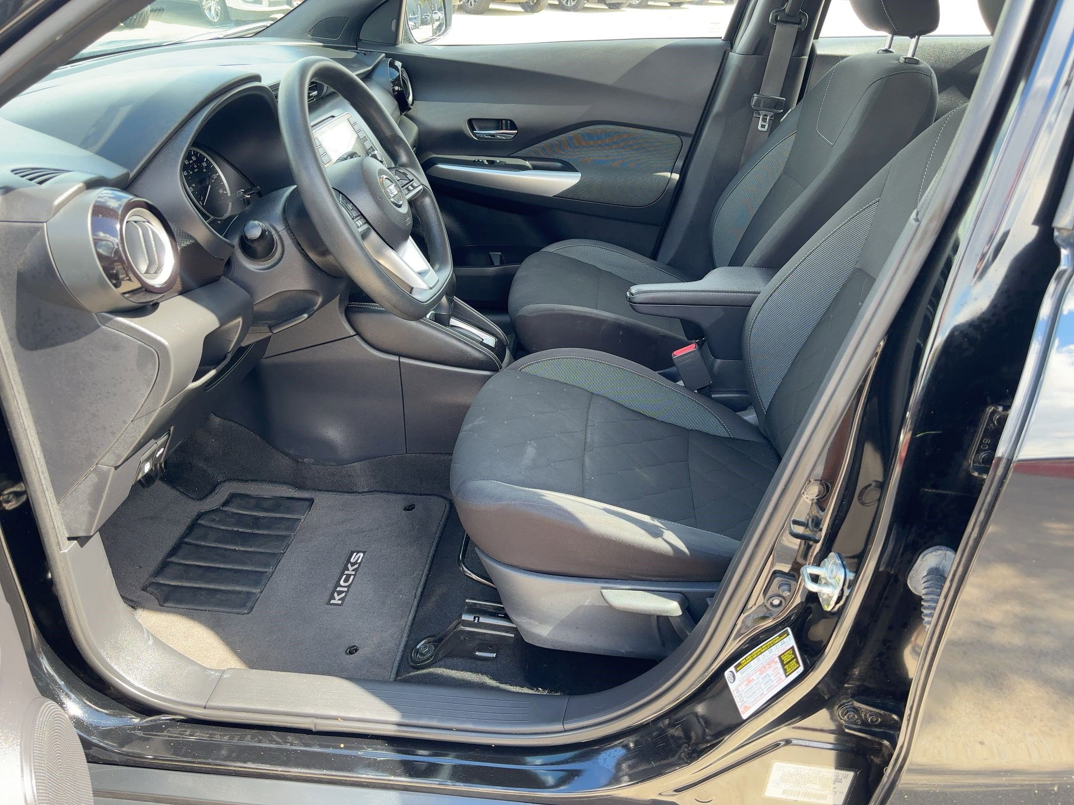 2020 Nissan Kicks SV photo 20
