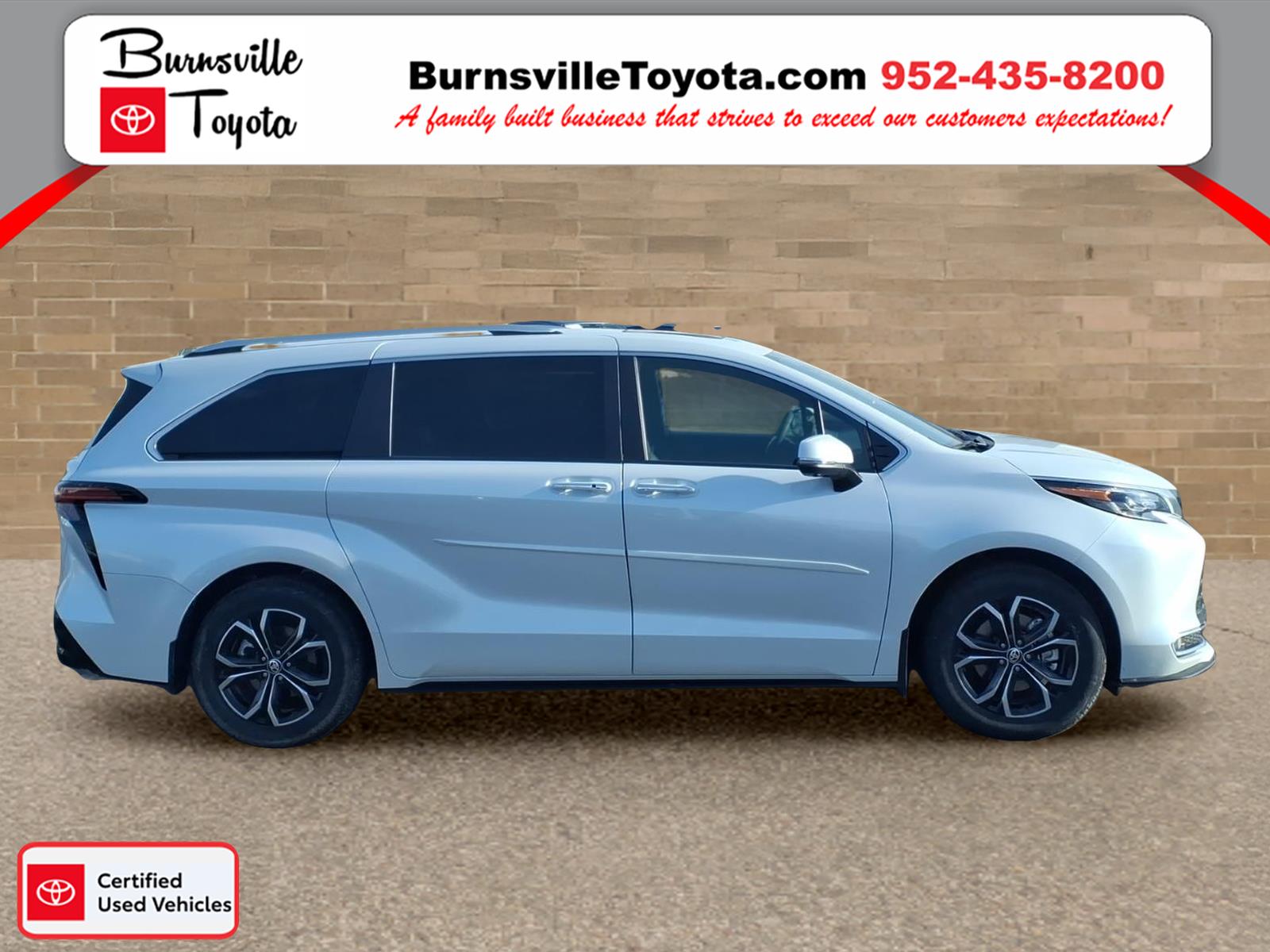 Certified 2025 Toyota Sienna Platinum with VIN 5TDESKFC2SS209107 for sale in Burnsville, Minnesota
