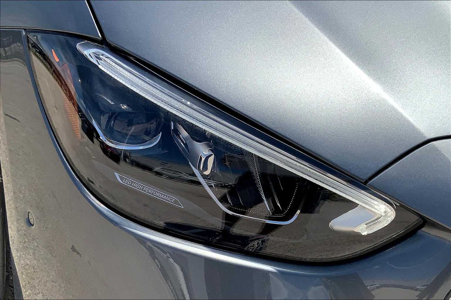 2025 Mercedes Benz C 300 photo 19