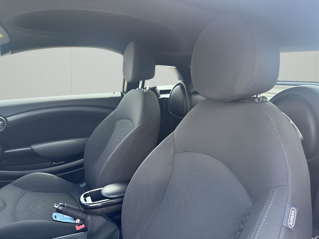 2013 Mini Cooper Base photo 16