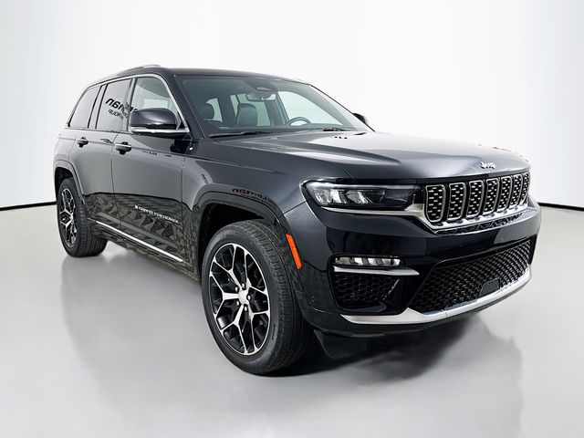 2023 Jeep Grand Cherokee Summit Reserve's photo