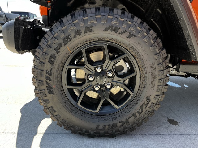 2025 Jeep Wrangler Willys photo 7