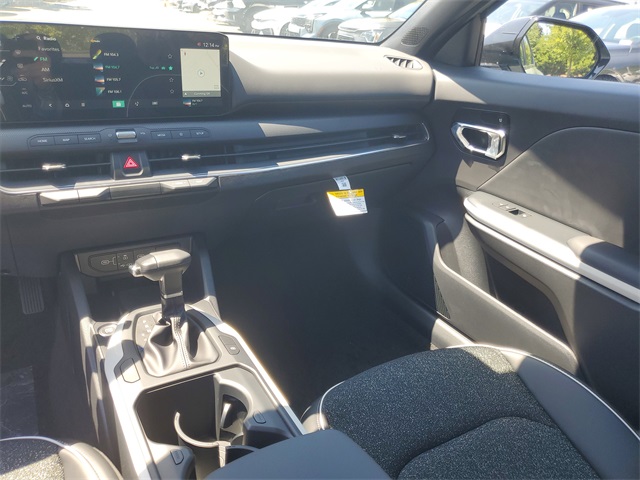 2025 Kia K4 GT-Line photo 12