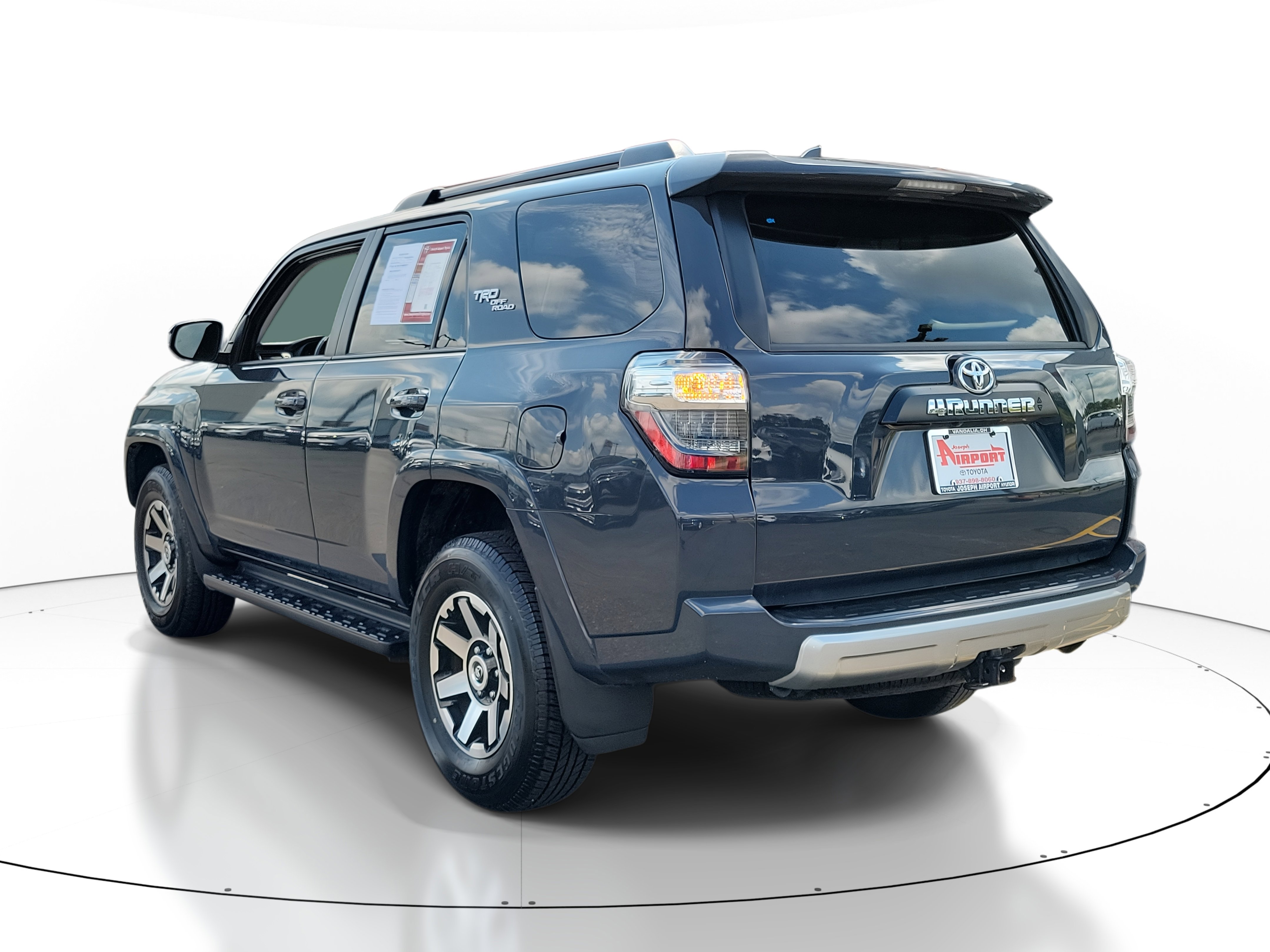 2024 Toyota 4Runner TRD photo 3