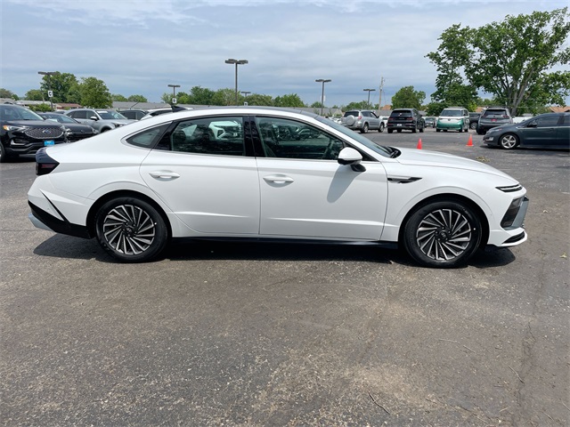 2025 Hyundai Sonata Hybrid Limited photo 29