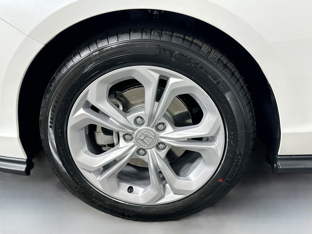 2025 Honda Accord LX photo 21