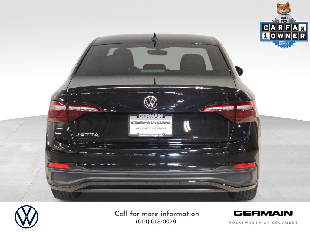 2023 Volkswagen Jetta 1.5T Sport photo 4