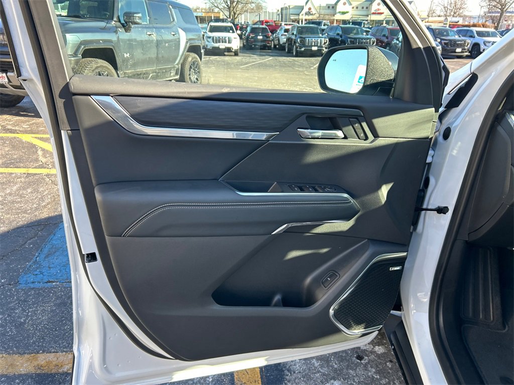 2026 GMC ACADIA - Image 14