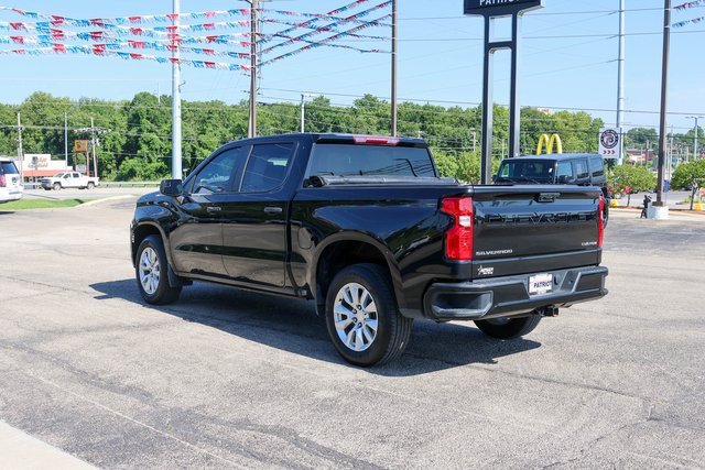 Used 2023 Black Chevrolet Custom image 5