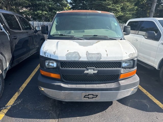 Used 2006 Chevrolet Express Cargo Work with VIN 1GCFG15T861103801 for sale in Davison, MI