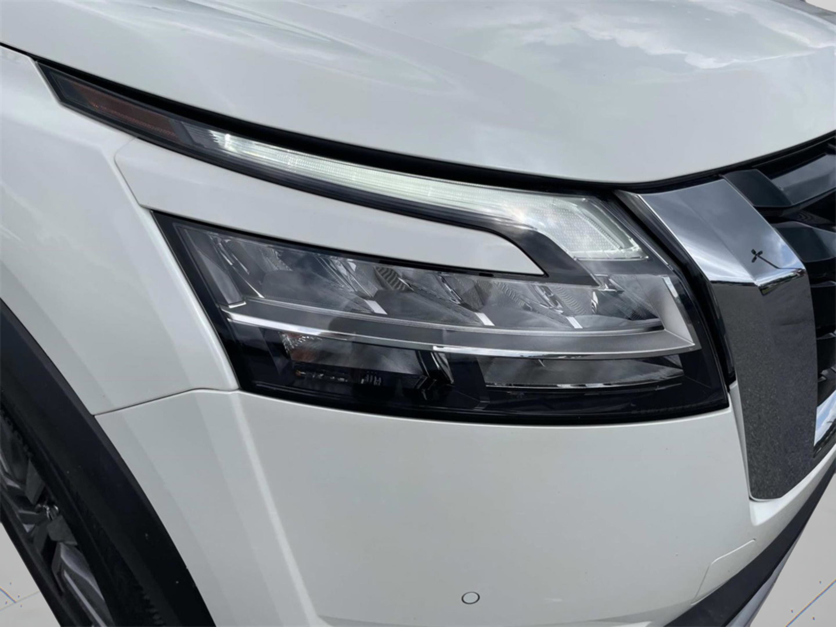 2022 Nissan Pathfinder SL photo 26