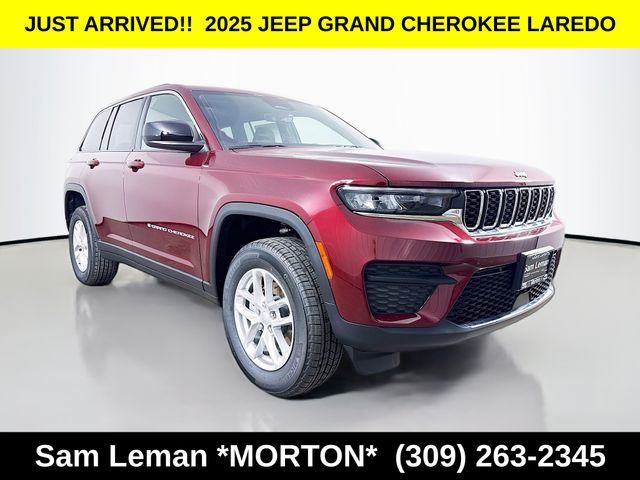 2025 Jeep Grand Cherokee Laredo's photo