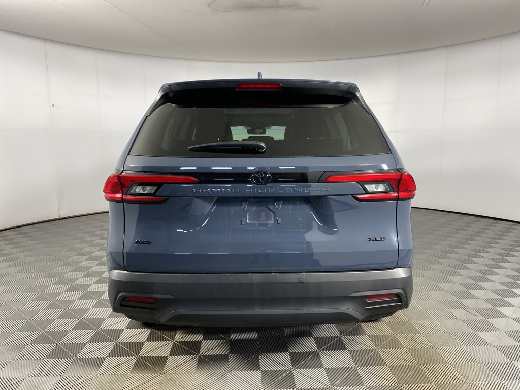 2024 Toyota Grand Highlander XLE photo 15