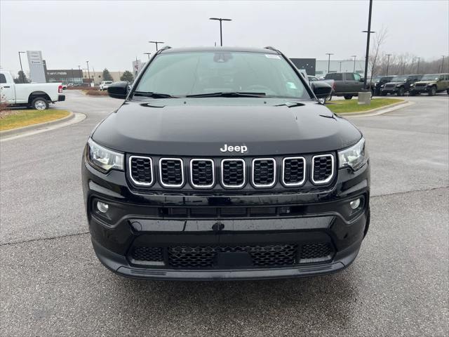 2025 Jeep Compass Latitude photo 3